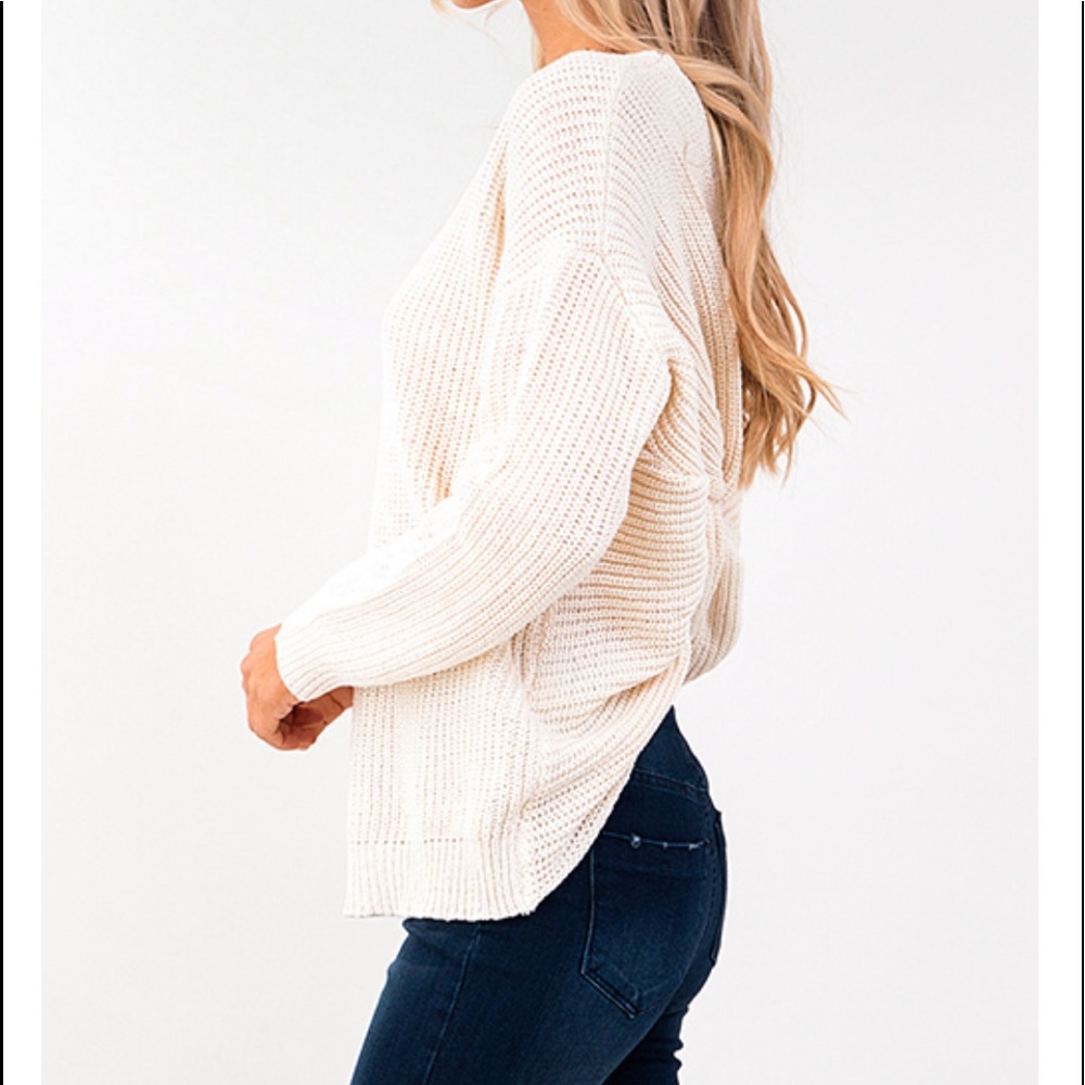 ARRIVEDV-Neck Twist Knotted Sweater Top!  - Picture 3 of 7